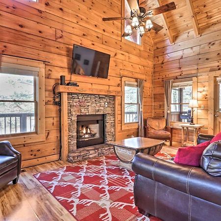 Вілла Cozy Cabin With Hot Tub In The Heart Of Піджен-Фордж Екстер'єр фото