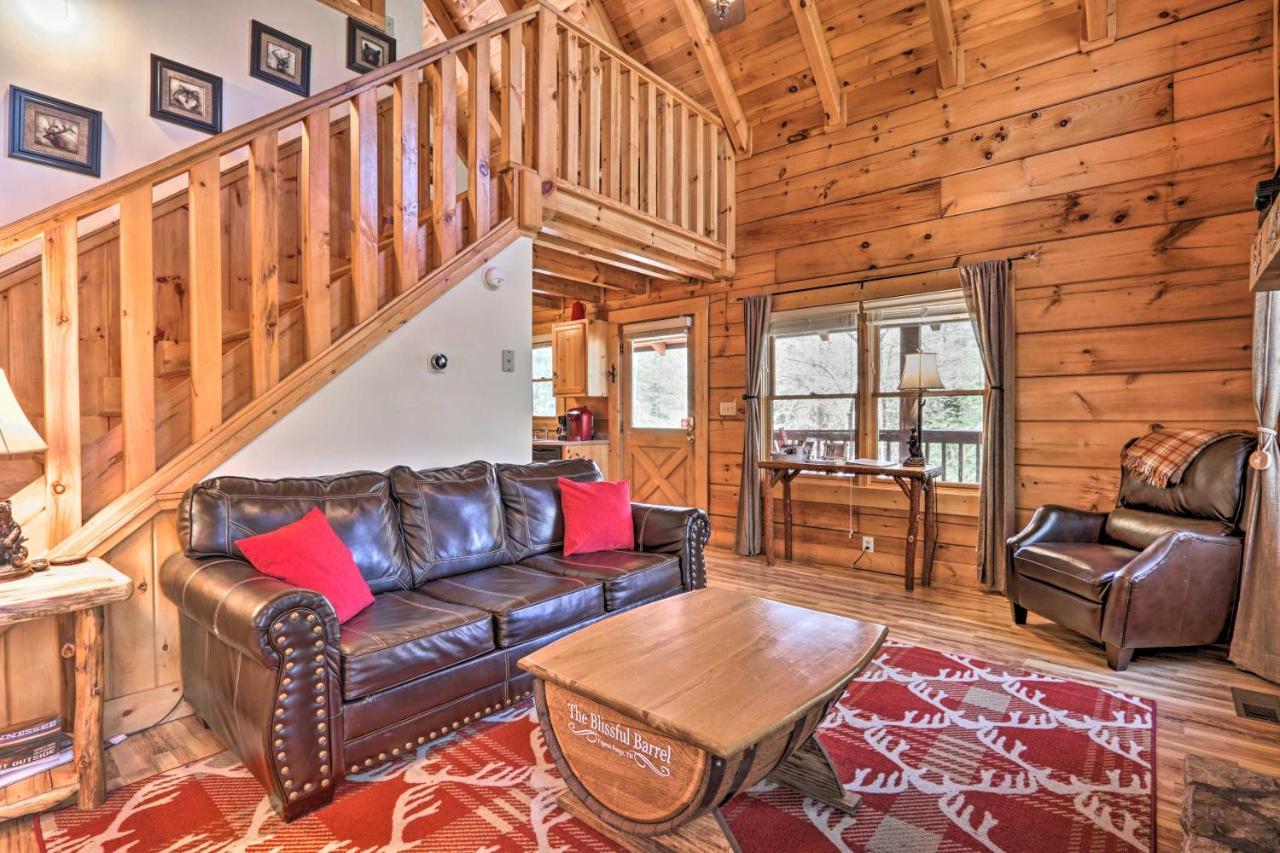 Вілла Cozy Cabin With Hot Tub In The Heart Of Піджен-Фордж Екстер'єр фото