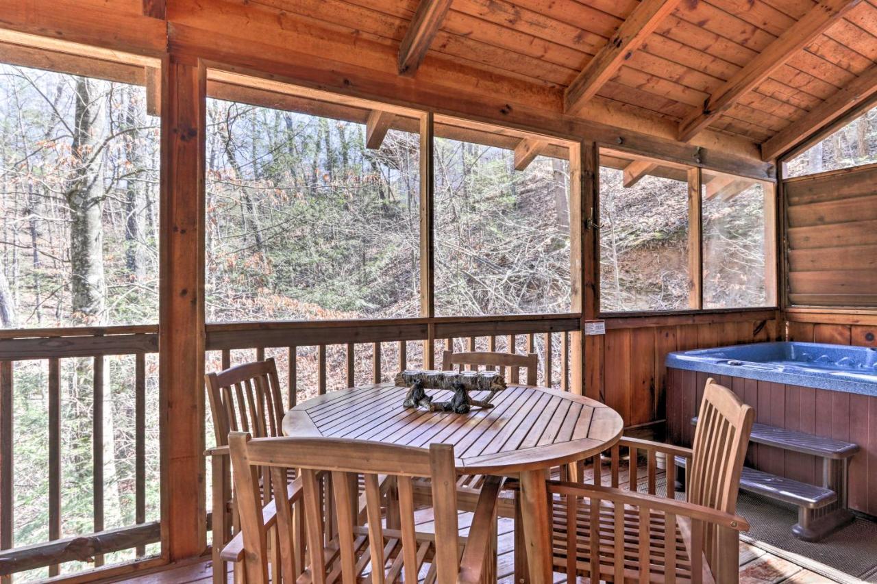 Вілла Cozy Cabin With Hot Tub In The Heart Of Піджен-Фордж Екстер'єр фото