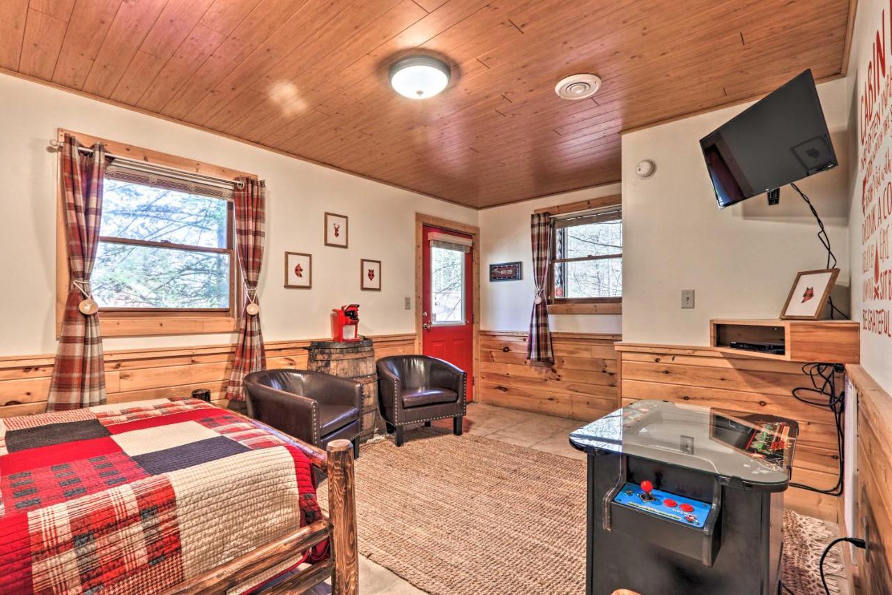 Вілла Cozy Cabin With Hot Tub In The Heart Of Піджен-Фордж Екстер'єр фото