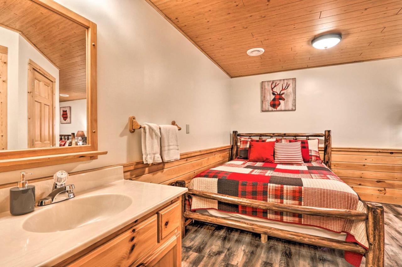 Вілла Cozy Cabin With Hot Tub In The Heart Of Піджен-Фордж Екстер'єр фото