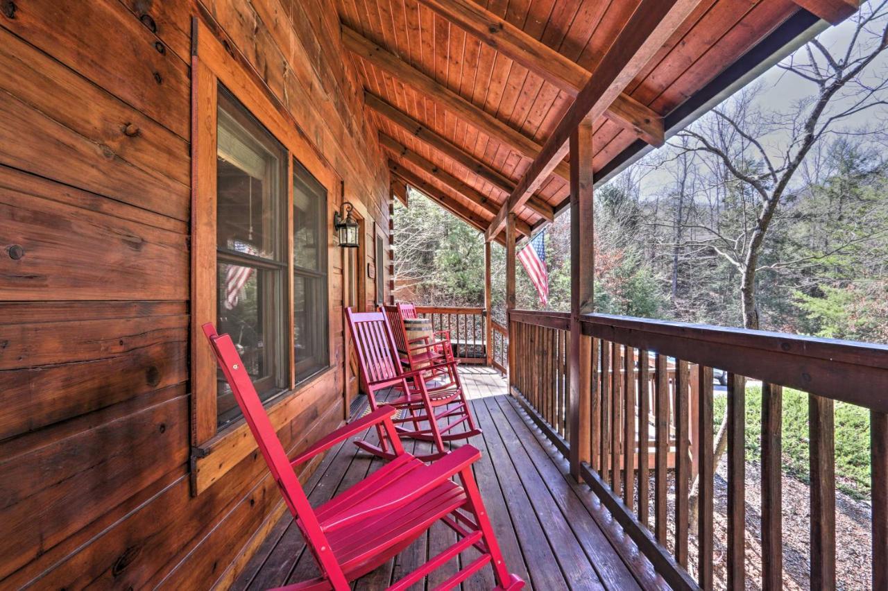 Вілла Cozy Cabin With Hot Tub In The Heart Of Піджен-Фордж Екстер'єр фото
