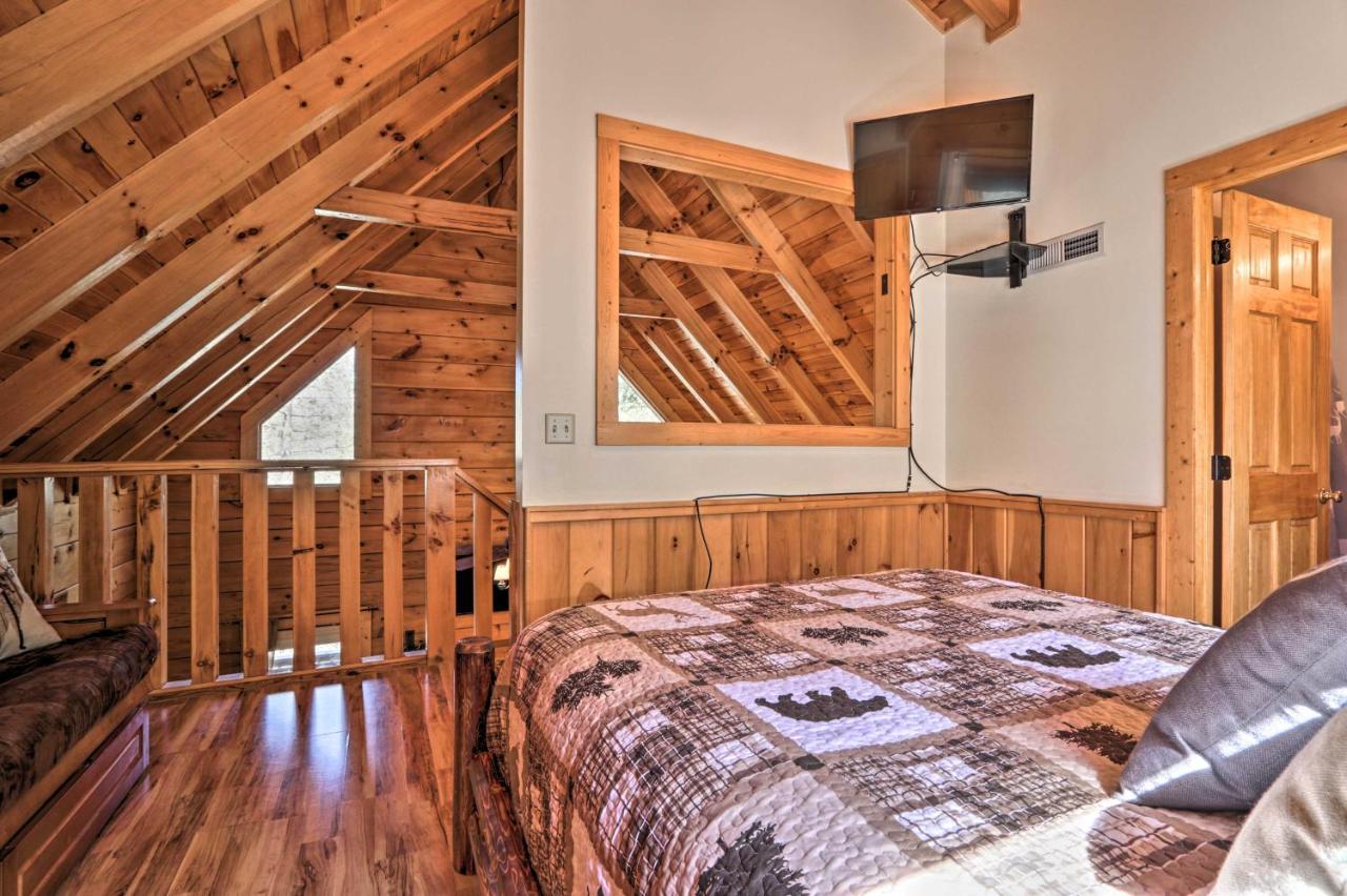 Вілла Cozy Cabin With Hot Tub In The Heart Of Піджен-Фордж Екстер'єр фото